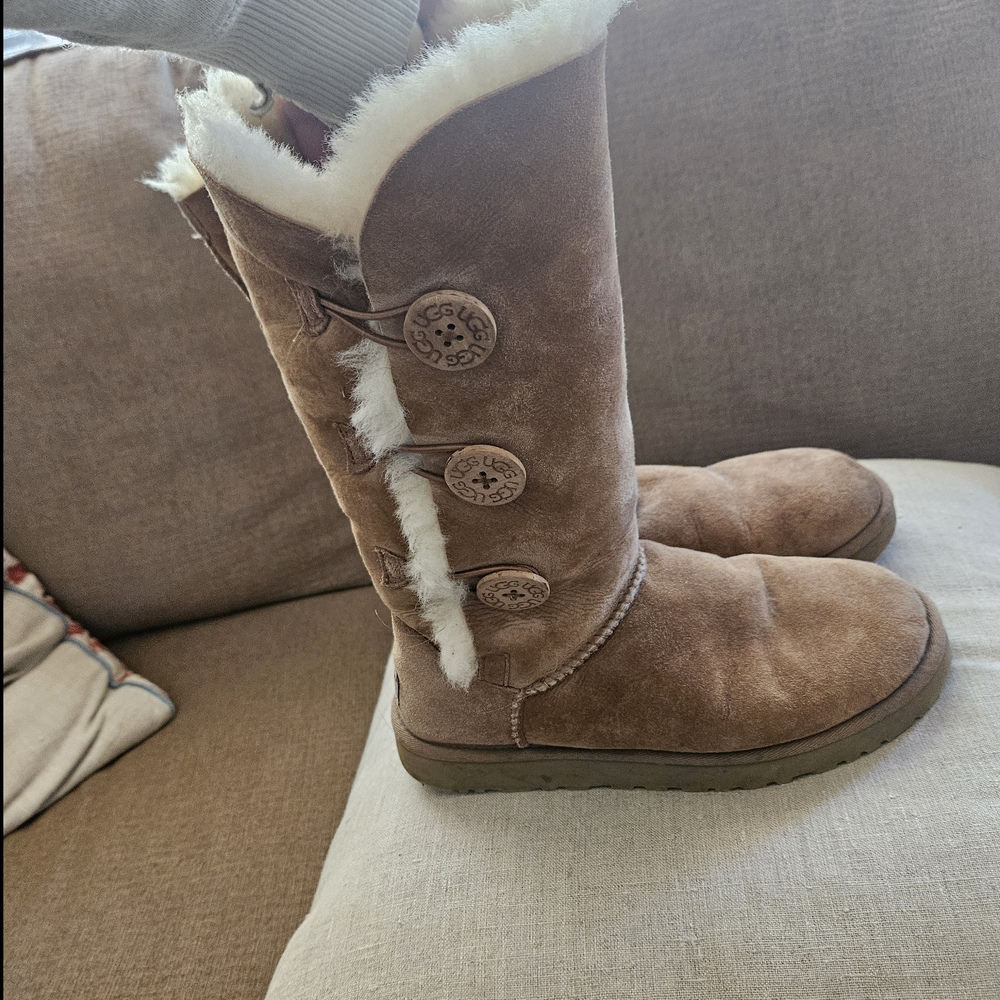 UGG Brown Winter Boots with Suede Finish